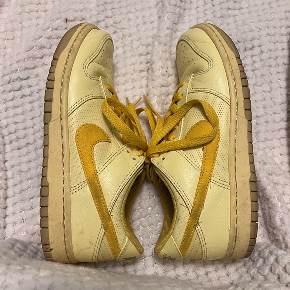 Nike Dunk Low Premium Basic Olympic Edition Yellow Shoes - Picture 2 of 6